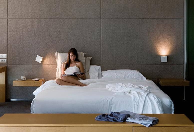 Vibia Alpha Wall Lamp Vibia Alpha Wall Lamp - Image 2