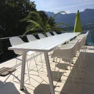 Extremis Marina high table