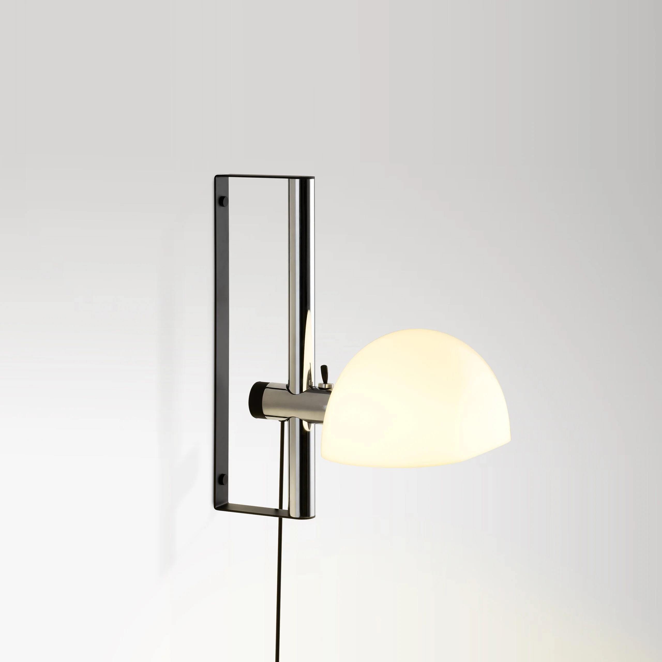 Marset Lauro Wall Light Marset Lauro Wall Light - Image 2